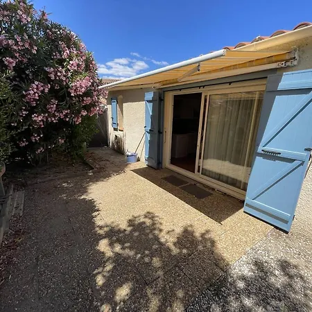 Villa Pavillon T2 Cabine, 6 Couchages, Cour Privée, Piscine, Parking, Proche - St Cyprien - Fr-1-106-34 *