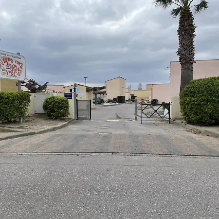 Pavillon T2 Cabine, 6 Couchages, Cour Privée, Piscine, Parking, Proche - St Cyprien - Fr-1-106-34 Villa