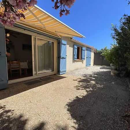 Pavillon T2 Cabine, 6 Couchages, Cour Privee, Piscine, Parking, Proche - St Cyprien - Fr-1-106-34 Villa *