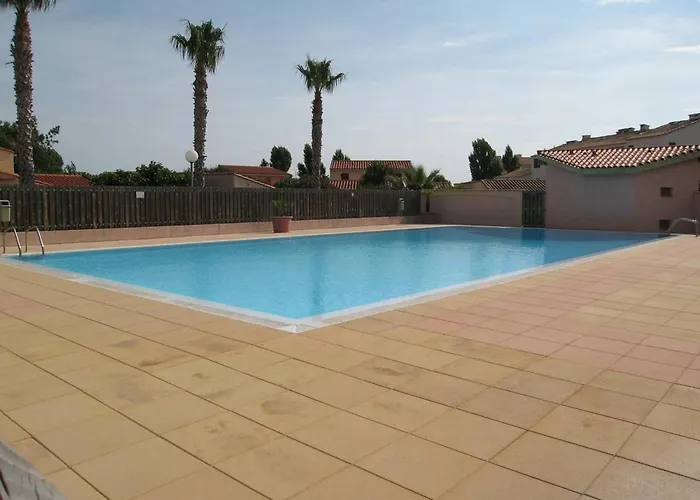 Pavillon T2 Cabine, 6 Couchages, Cour Privee, Piscine, Parking, Proche - St Cyprien - Fr-1-106-34 Villa *