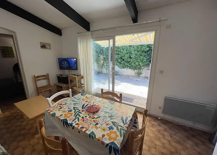Villa Pavillon T2 Cabine, 6 Couchages, Cour Privee, Piscine, Parking, Proche - St Cyprien - Fr-1-106-34 Saint-Cyprien (Pyrenees-Orientales)
