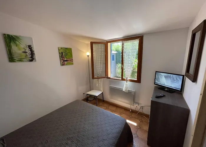 Pavillon T2 Cabine, 6 Couchages, Cour Privee, Piscine, Parking, Proche - St Cyprien - Fr-1-106-34 Villa