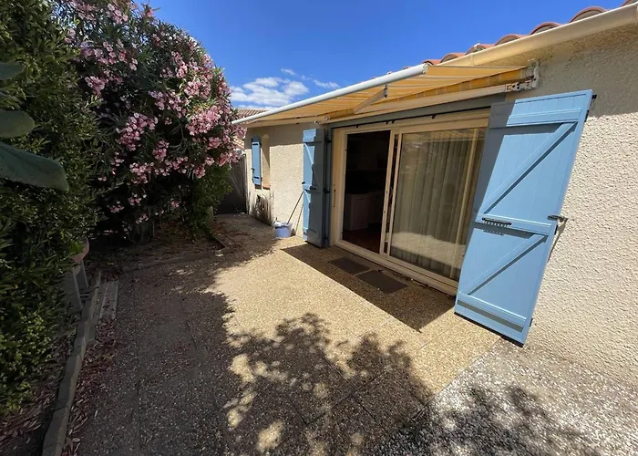 Villa Pavillon T2 Cabine, 6 Couchages, Cour Privee, Piscine, Parking, Proche - St Cyprien - Fr-1-106-34 *