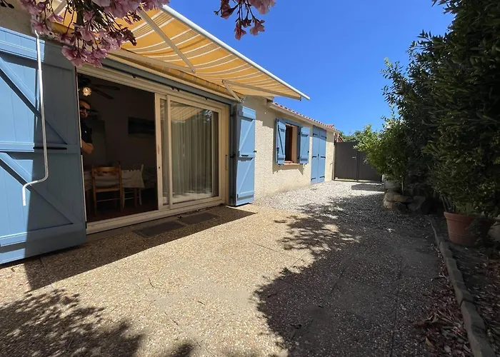 Pavillon T2 Cabine, 6 Couchages, Cour Privee, Piscine, Parking, Proche - St Cyprien - Fr-1-106-34 Villa *